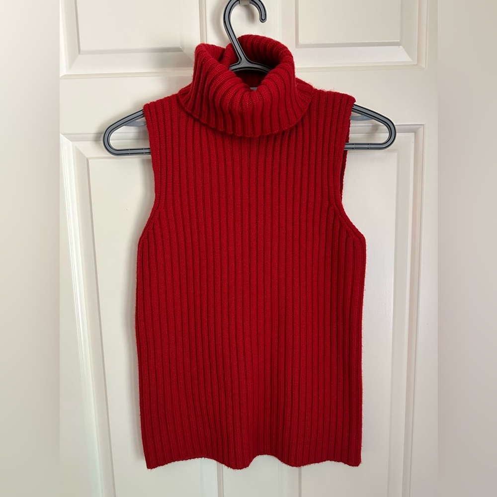 Banana Republic Sleeveless Cashmere Turtleneck Sweater